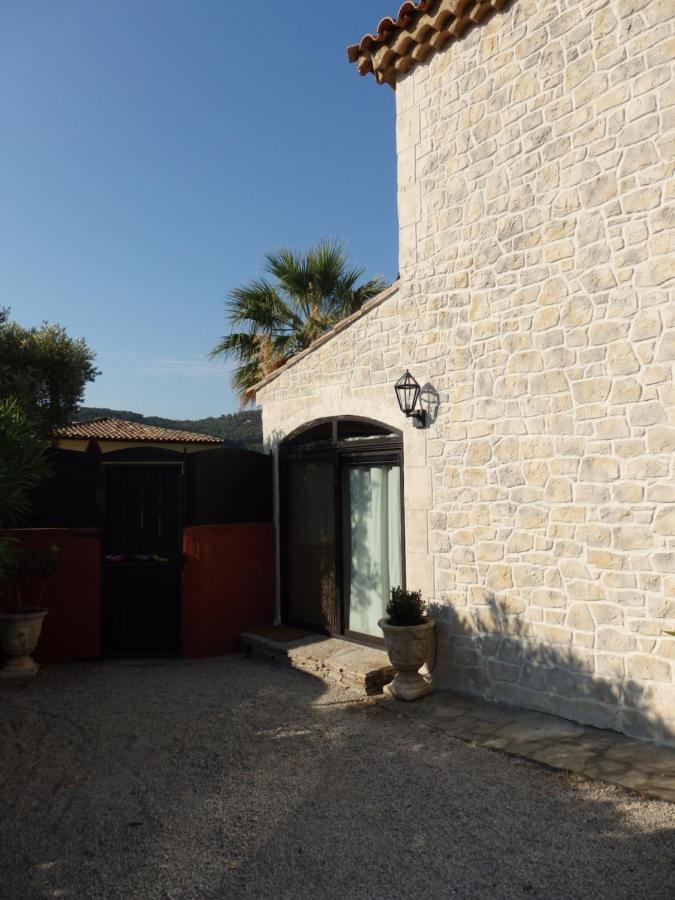 Les Arbousiers Villa ลากาเดียร์-ดาซูร์ ภายนอก รูปภาพ
